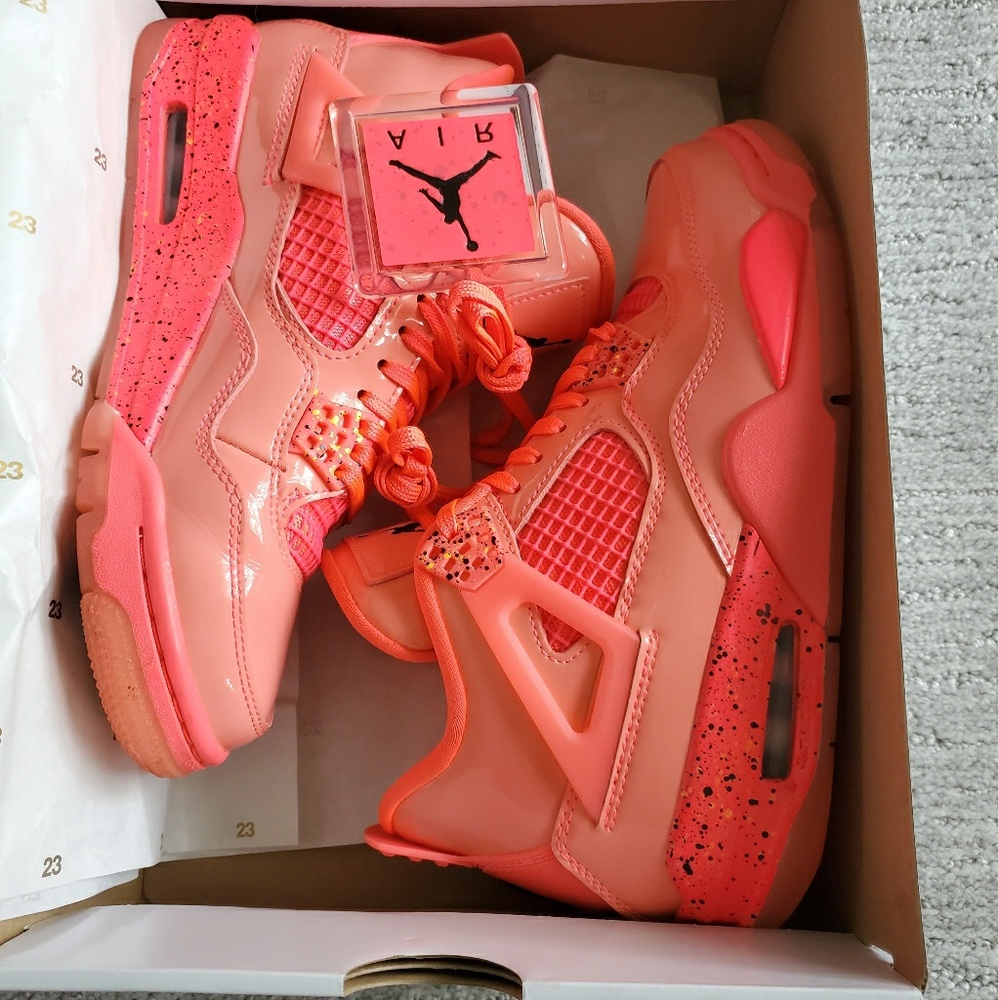 Jordan Women's Air Jordan 4 Retro  Hot Punch